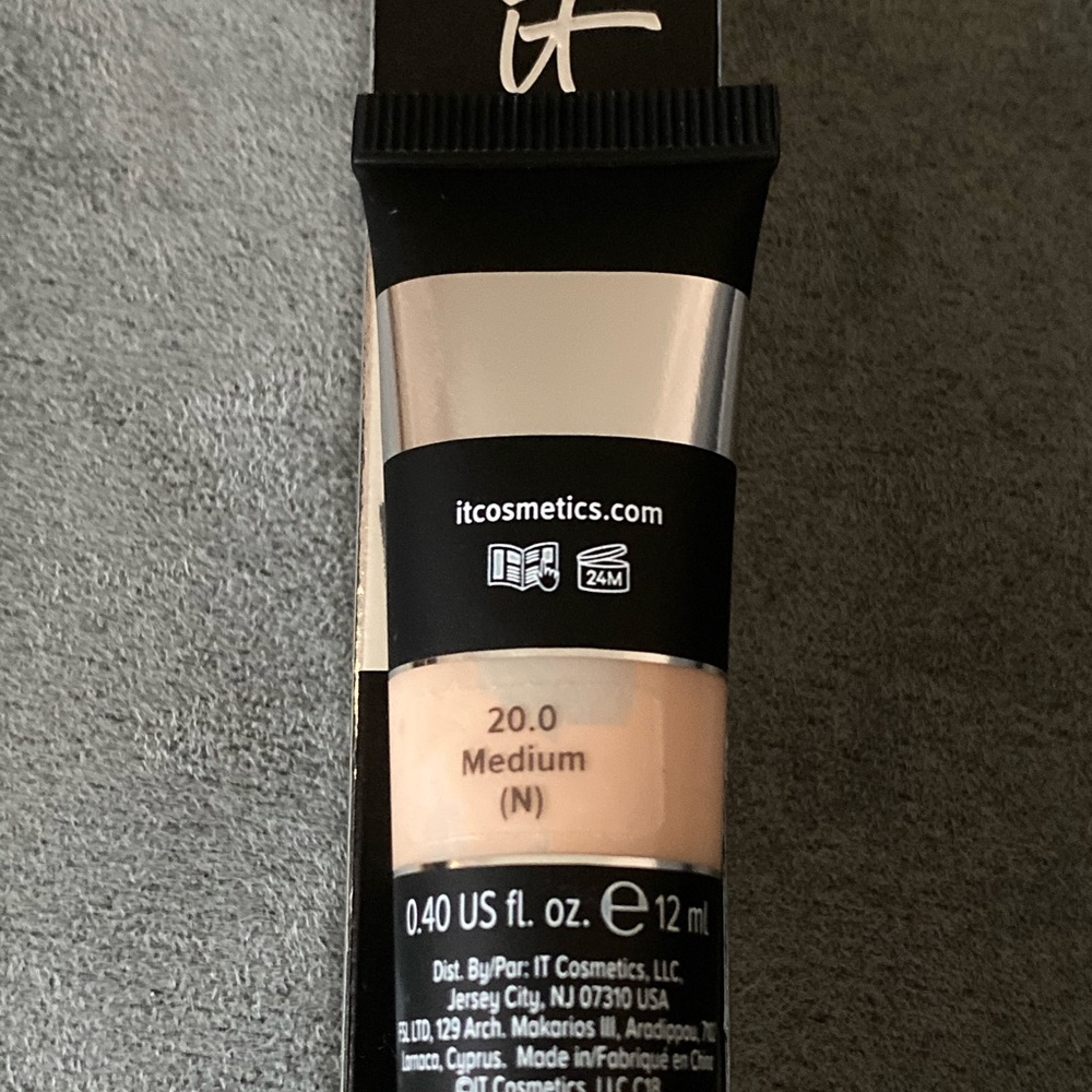 It Cosmetics Bye-Bye Under Eye Concealer 20.0